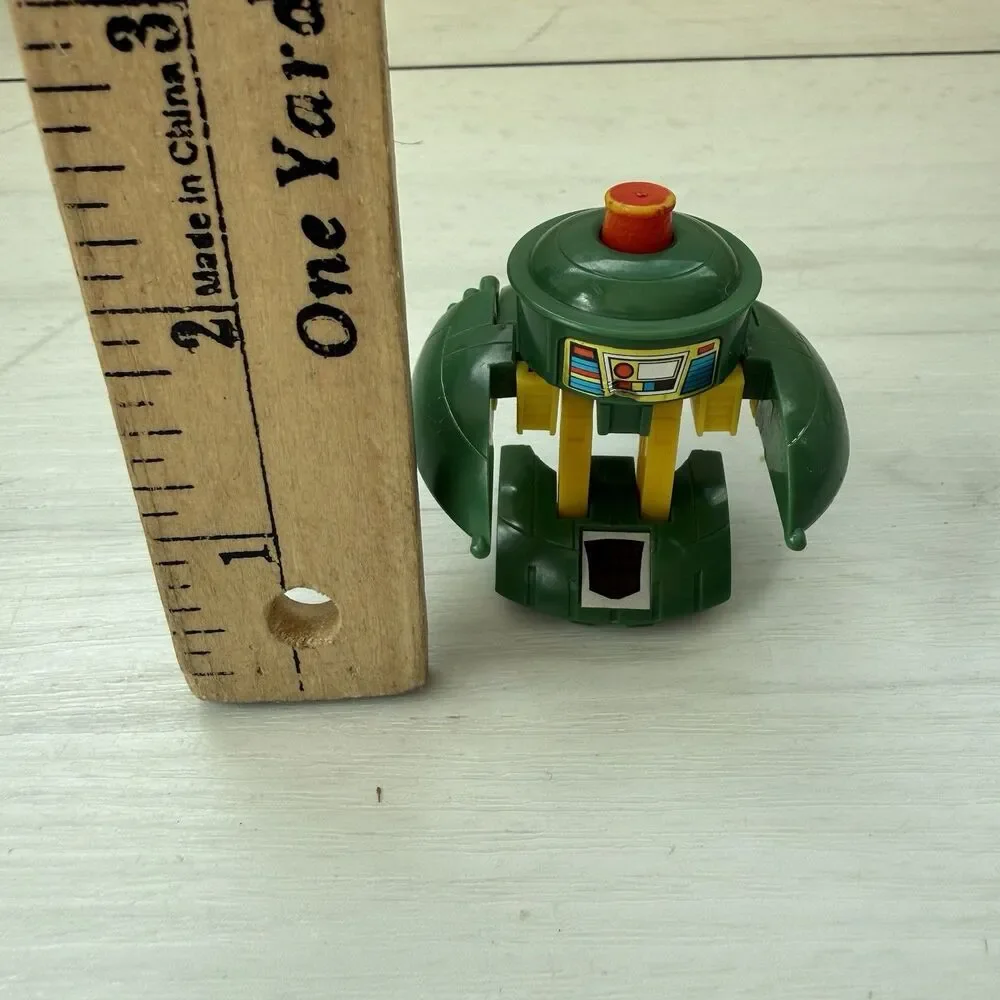 Vintage 1985 Hasbro Transformers G1 Cosmos Autobot Action Figure